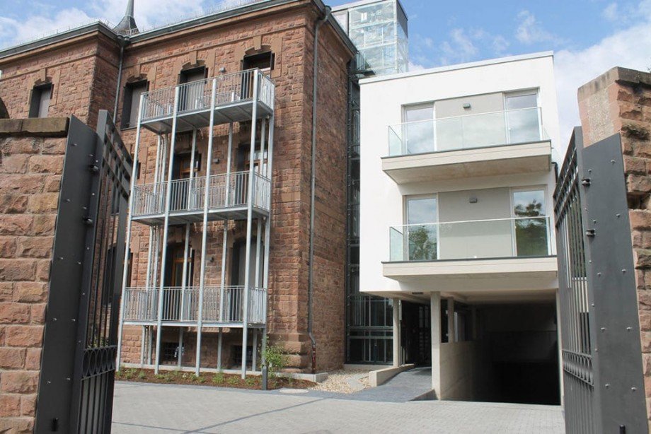 Ansicht u. TG-Einfahrt Etagenwohnung Wiesloch